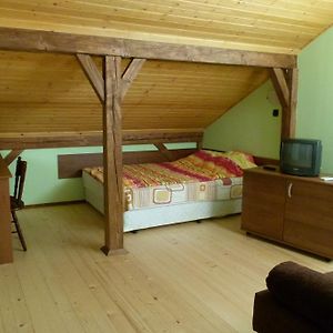 Habitación Familiar con Cama King